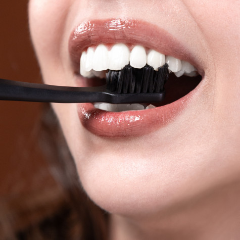 Зубная щетка Revyline SM6000 PRO Black Edition, мягкая и по всей Беларуси в интернет-магазине Revyline.by