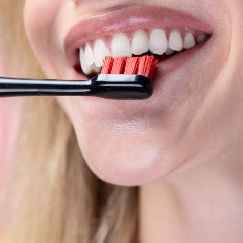 Электрическая звуковая зубная щётка Revyline RL 070 Black by Dr. Baburov и по всей Беларуси в интернет-магазине Revyline.by