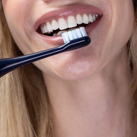 Электрическая звуковая зубная щётка Revyline RL 045 Black и по всей Беларуси в интернет-магазине Revyline.by